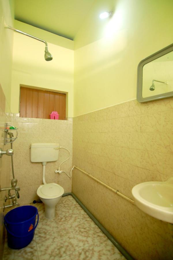 Munroe Lagoons Kollam Extérieur photo